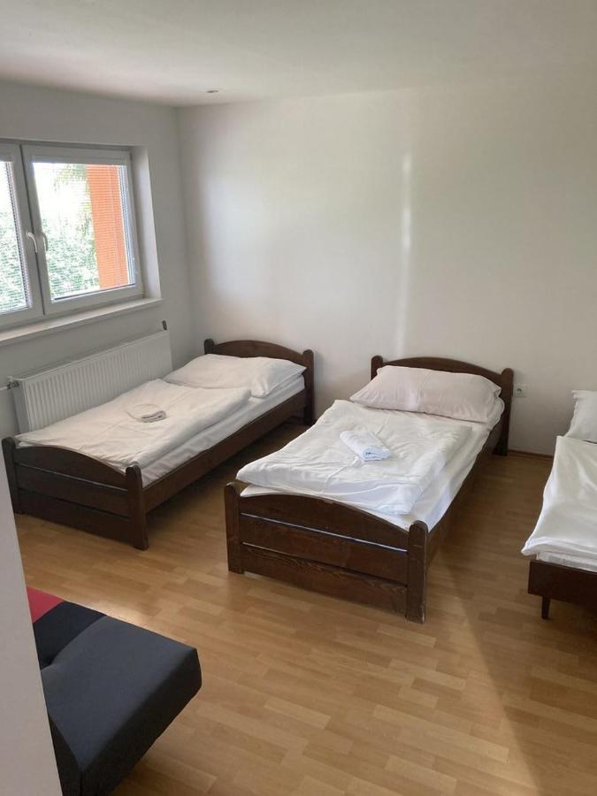 Ubytovna Krivan Važec Esterno foto